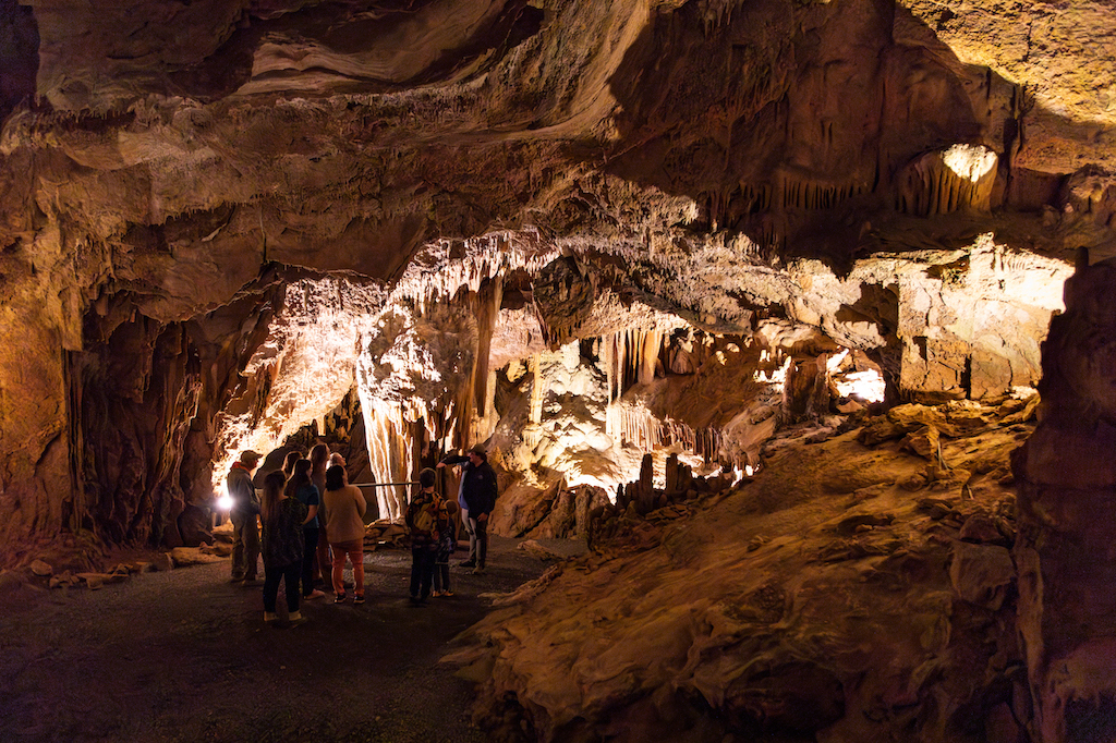 Grand Caverns.