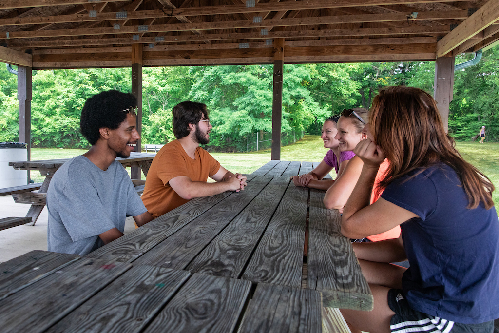 Grand-Caverns-Painters-Park--People-in-Shelter1D3A5642